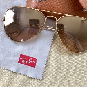 RAY-BAN aviators